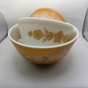 Vintage Pyrex Butterfly Gold Nesting Mixing Bowl Set of 3 Milk Glass MCM 70s